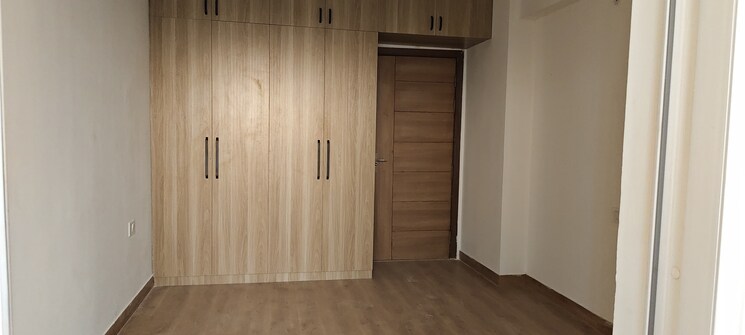 Room, tulip-yellow 3 Bedroom 1704 Sq.Ft. Apartment In Sector 69 Gurgaon 9800609