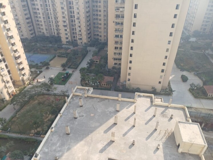 Balcony, amrapali-silicon-city 3 Bedroom 1835 Sq.Ft. Apartment In Sector 76 Noida 9800655