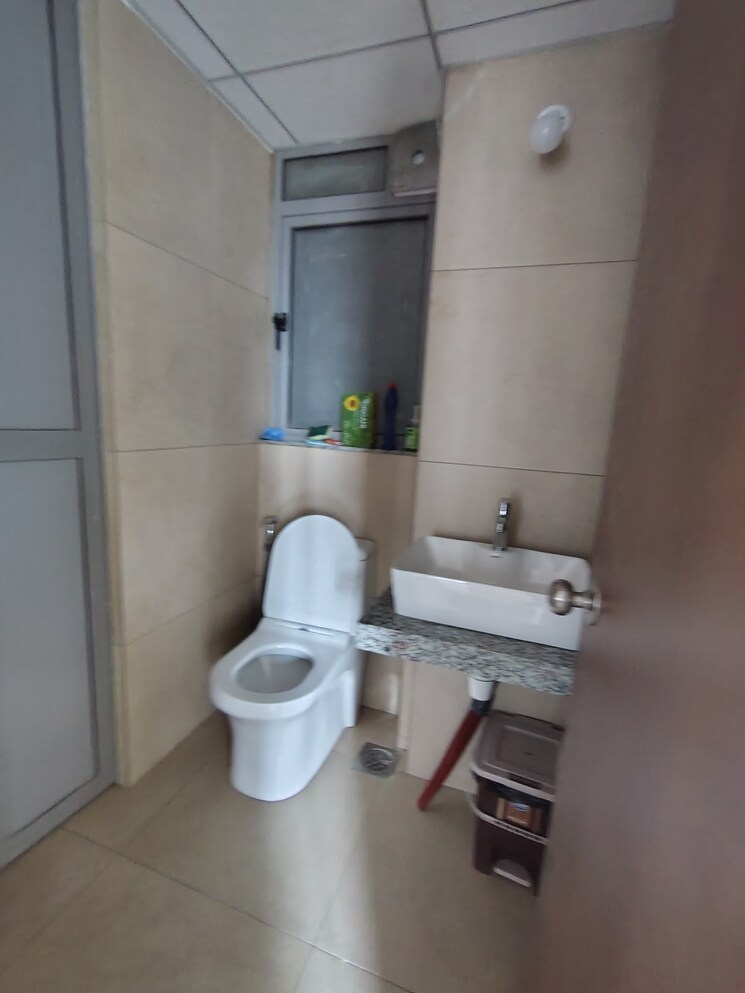 Bathroom, kalpataru-immensa-d 1 Bedroom 450 Sq.Ft. Apartment In Kolshet Road Thane 9800665