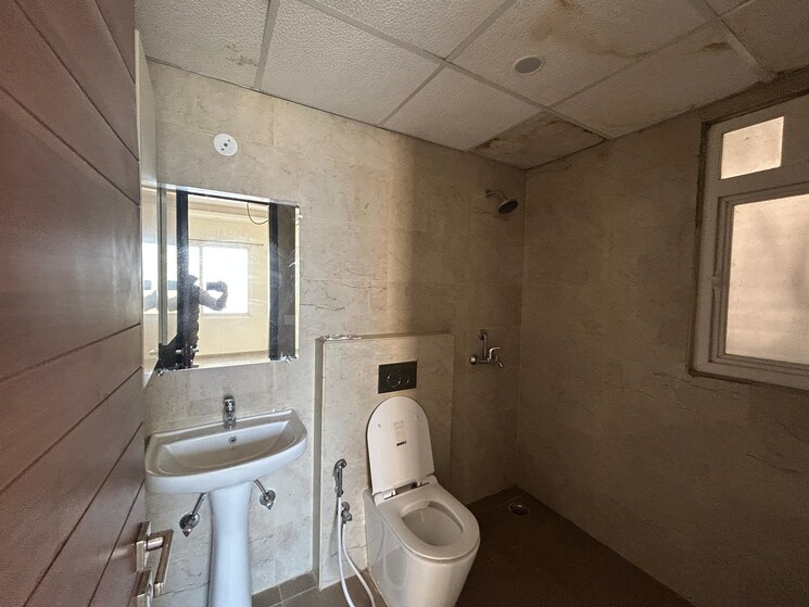 Bathroom, ace-parkway 3 Bedroom 1750 Sq.Ft. Apartment In Sector 150 Noida 9800705