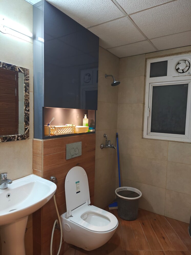 Bathroom, ace-parkway 3 Bedroom 1395 Sq.Ft. Apartment In Sector 150 Noida 9800708