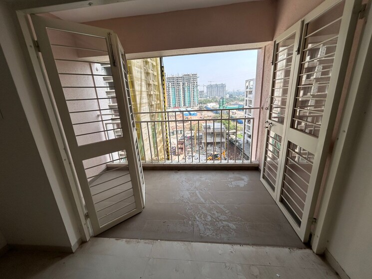 Balcony, vrunda-shlok 3 Bedroom 1003 Sq.Ft. Apartment In Moshi Pune 9800715