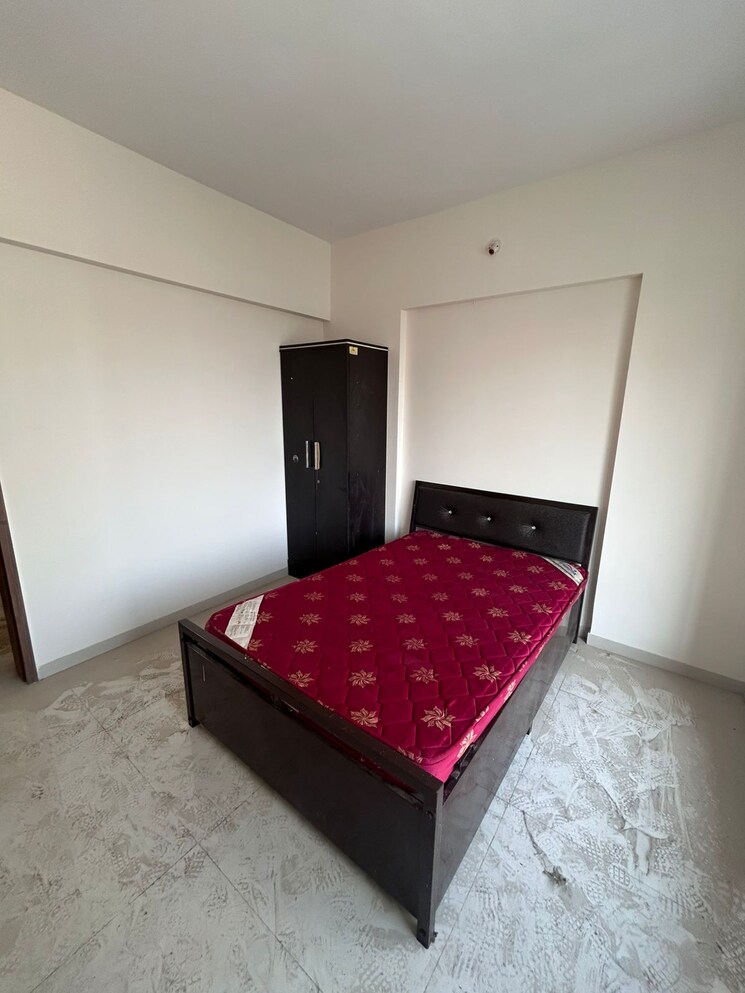 Bedroom, vrunda-shlok 3 Bedroom 1003 Sq.Ft. Apartment In Moshi Pune 9800715