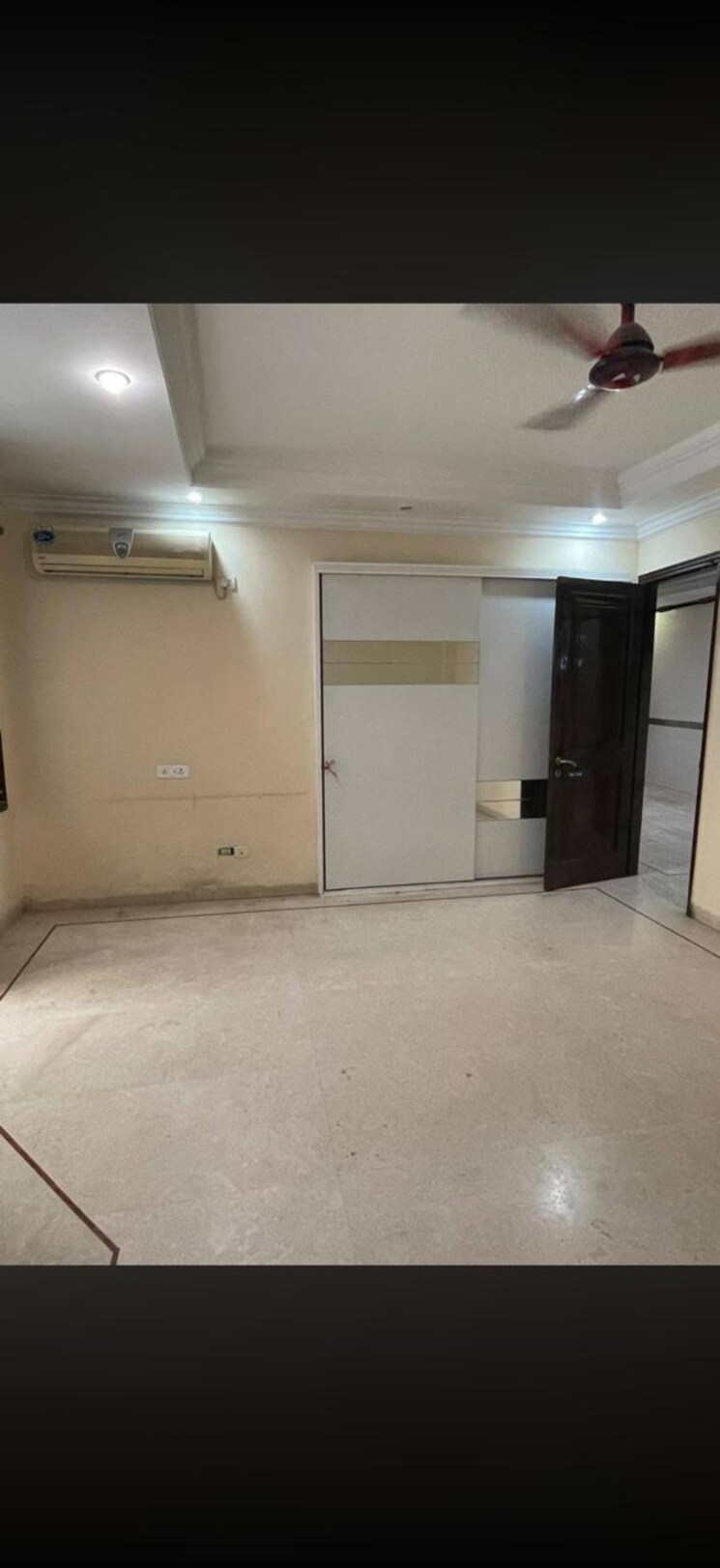 Room, greater kailash 4 Bedroom 2500 Sq.Ft. Builder Floor In Greater Kailash Delhi 9800731