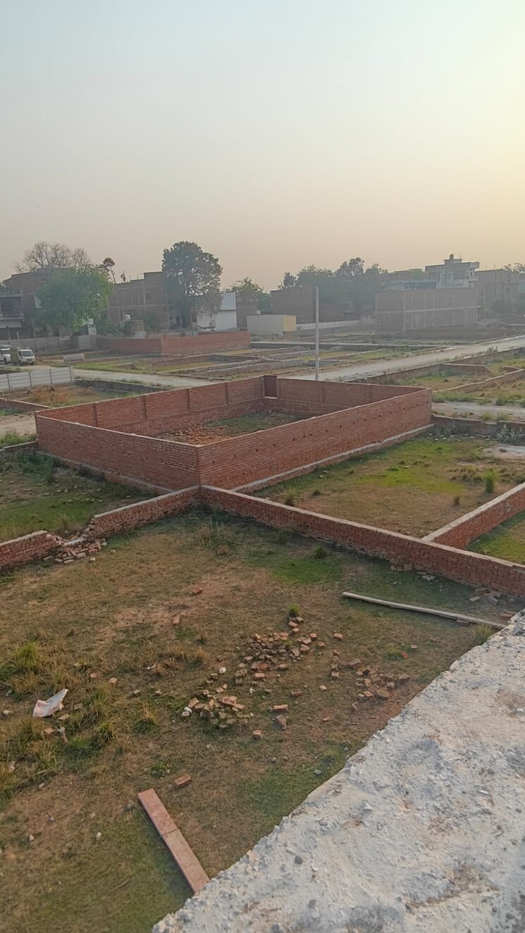 Cover Image, babatpur  1600 Sq.Yd. Plot In Babatpur Varanasi 9800848