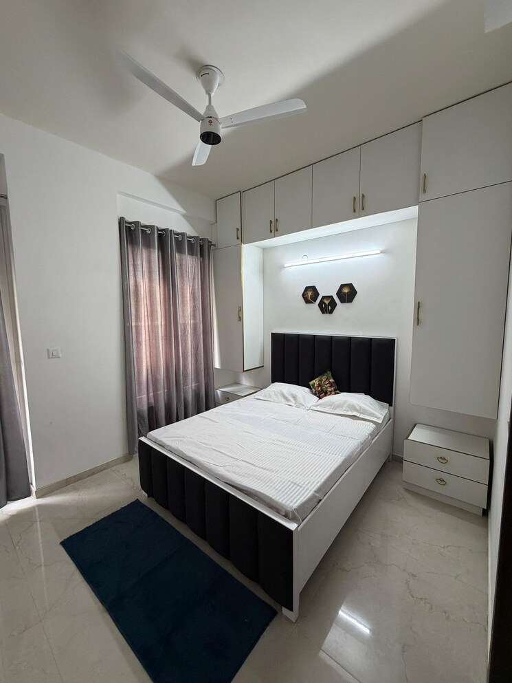 Bedroom, smart-world-orchard 3 Bedroom 1630 Sq.Ft. Apartment In Sector 61 Gurgaon 9800899