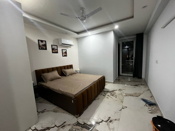 Living Room, dlf-exclusive-floors 2 Bedroom 1545 Sq.Ft. Builder Floor In Sector 53 Gurgaon 9800907