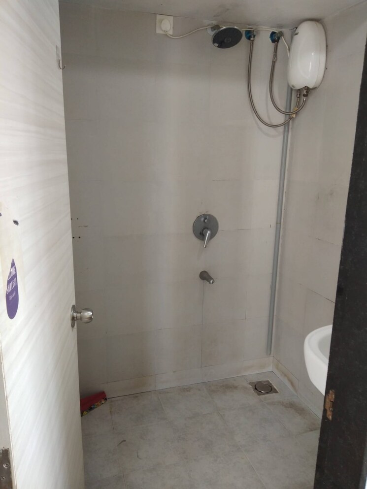 Bathroom, bliss-kasa 1 Bedroom 650 Sq.Ft. Apartment In Dadar West Mumbai 9800926