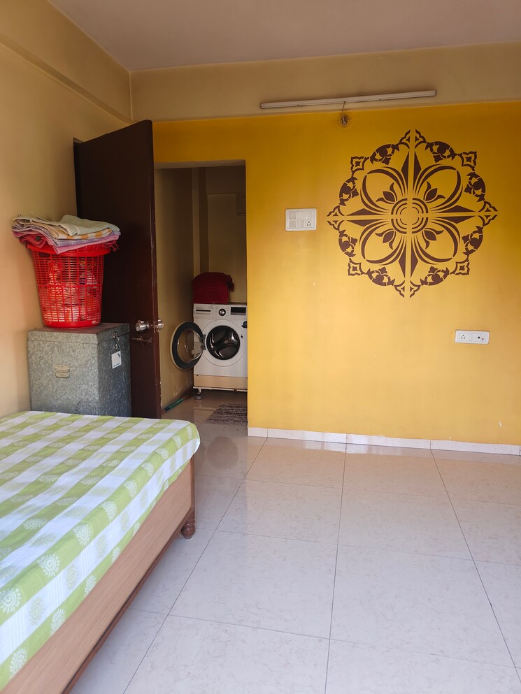 Bathroom, sai-prem-park 3 Bedroom 1600 Sq.Ft. Apartment In Pimple Saudagar Pune 9800928