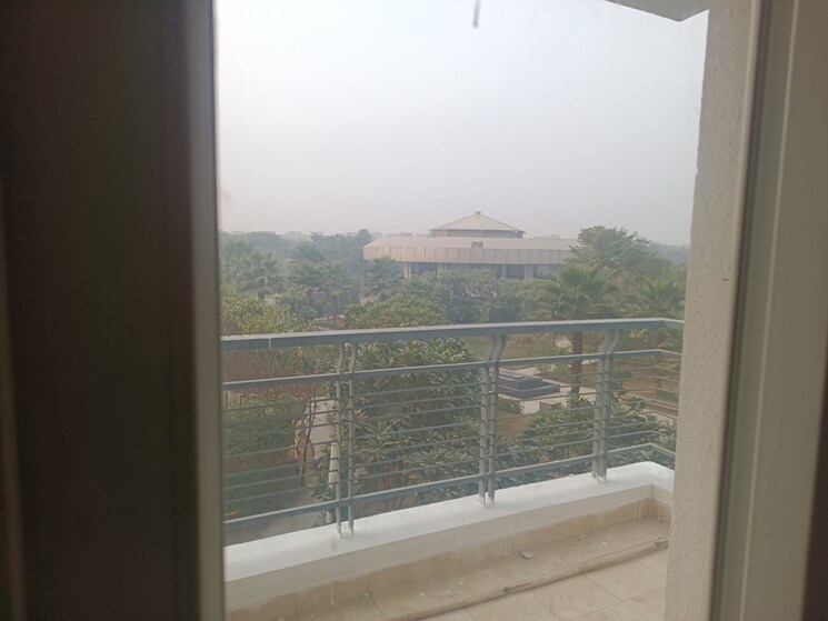 Balcony, amrapali-heartbeat-city 3 Bedroom 1350 Sq.Ft. Apartment In Sector 107 Noida 9800966