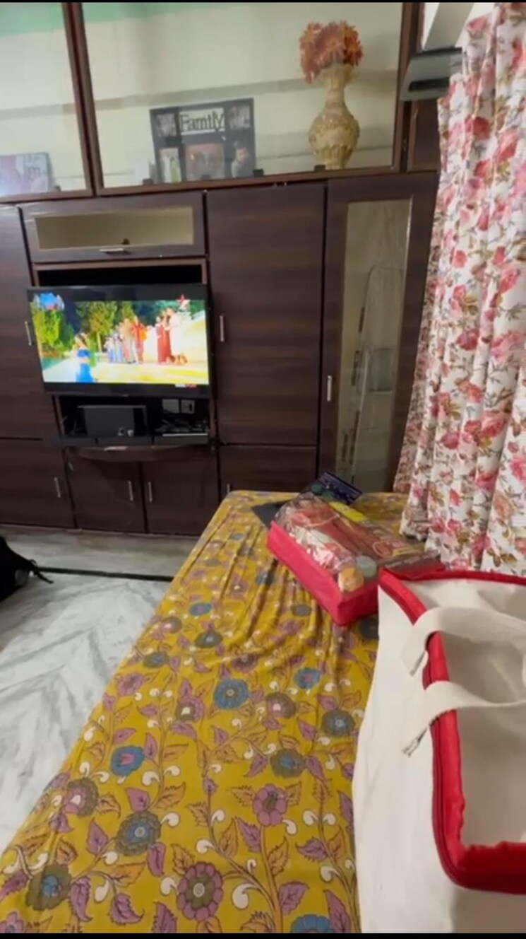 Bedroom, green-view-kukatpally 2 Bedroom 909 Sq.Ft. Apartment In Kukatpally Hyderabad 9801082