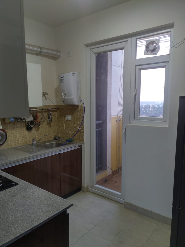 Room, south city 2.5 Bedroom 1310 Sq.Ft. Apartment In South City Ludhiana 9801177