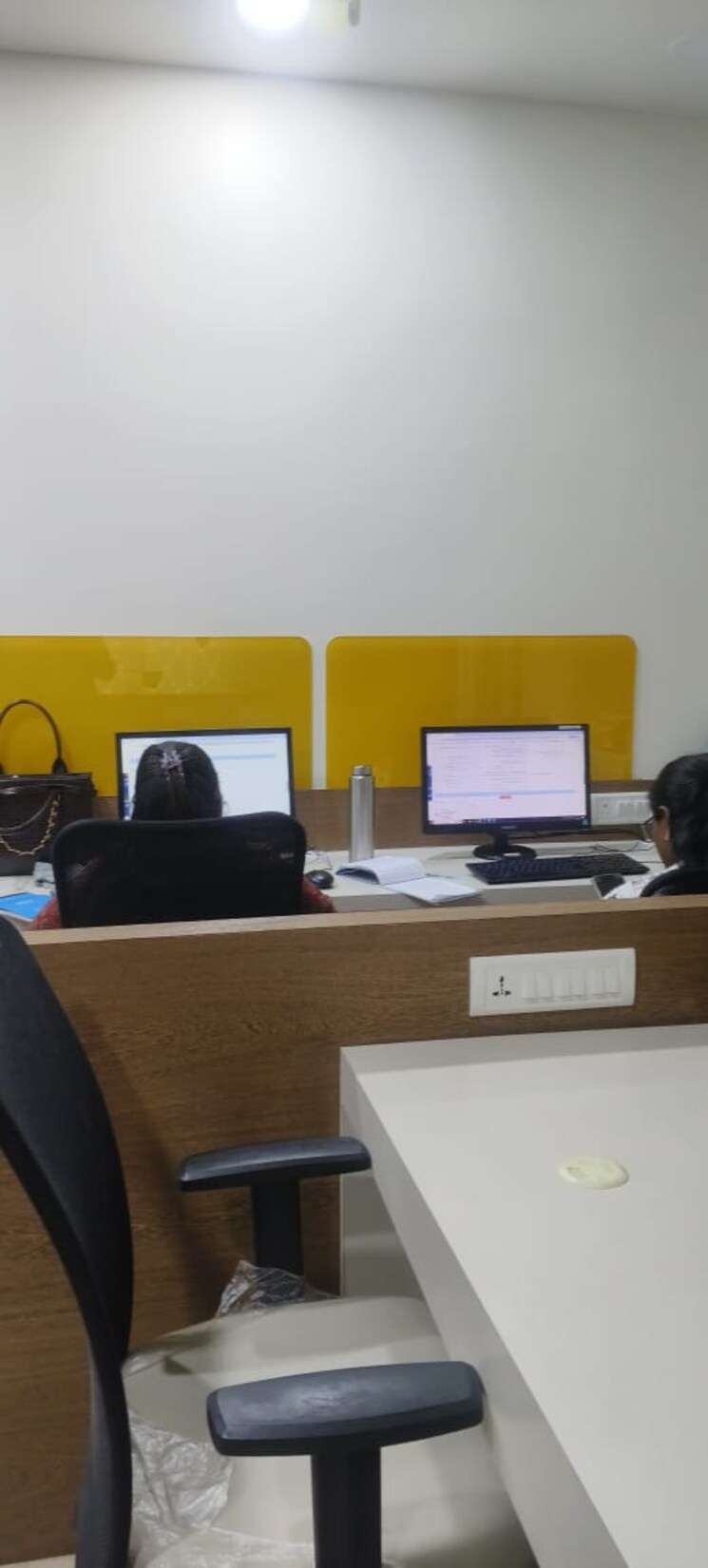 Team Area, k-rahega-palm-springs Commercial Office Space 800 Sq.Ft. In Malad West Mumbai 9801179