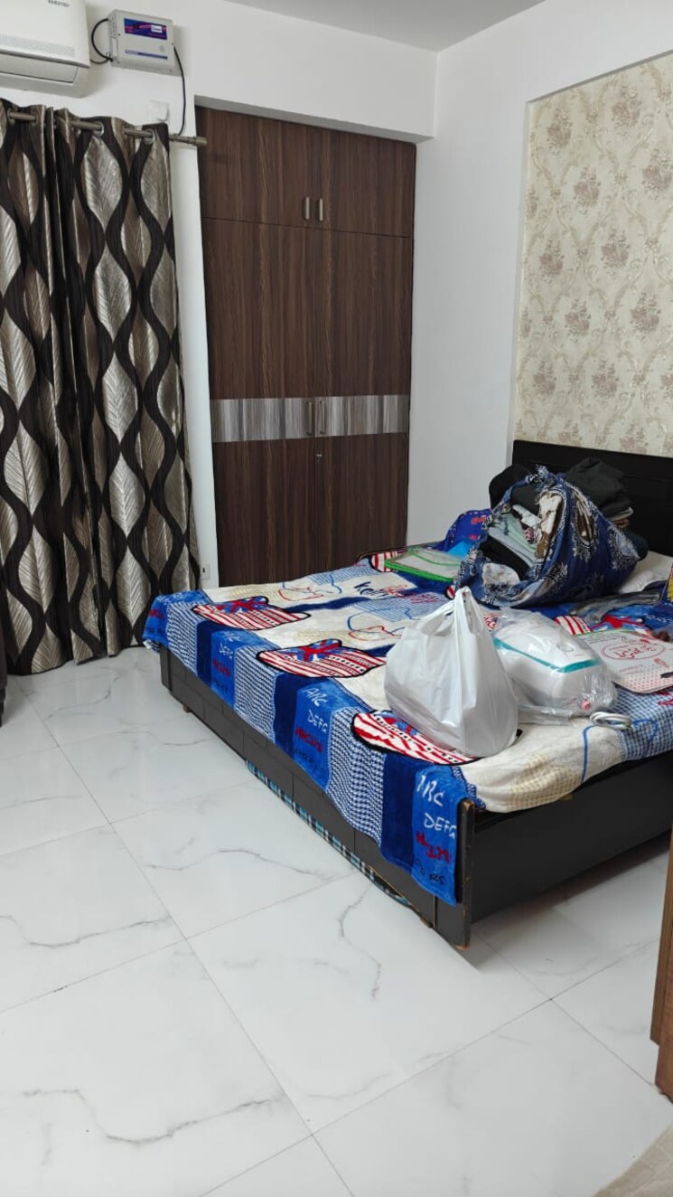 Bedroom, purvanchal-royal-city 3 Bedroom 1725 Sq.Ft. Apartment In Chi V Greater Noida Greater Noida 9801223