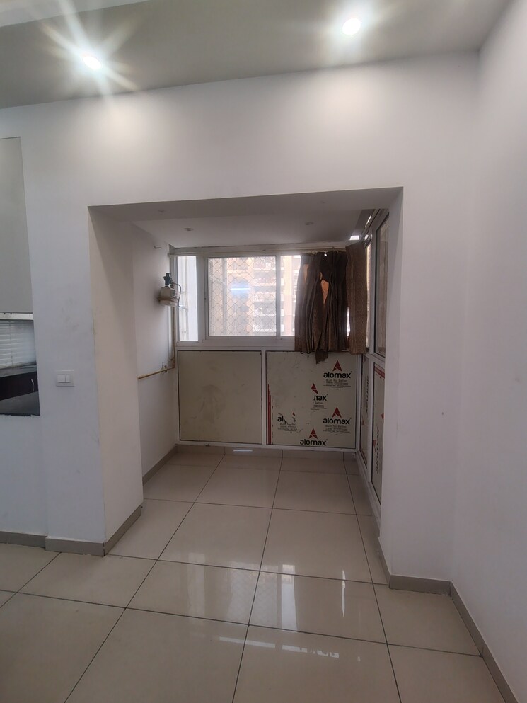 Kitchen, gulshan-bellina 2 Bedroom 597 Sq.Ft. Apartment In Sector 16 Greater Noida Greater Noida 9801335