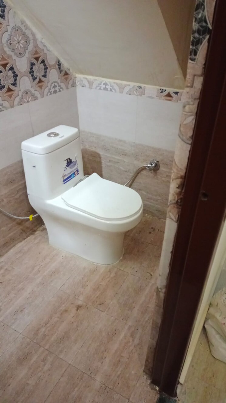 Bathroom, sector 70 1 Bedroom 670 Sq.Ft. Independent House In Sector 70 Mohali 9801371