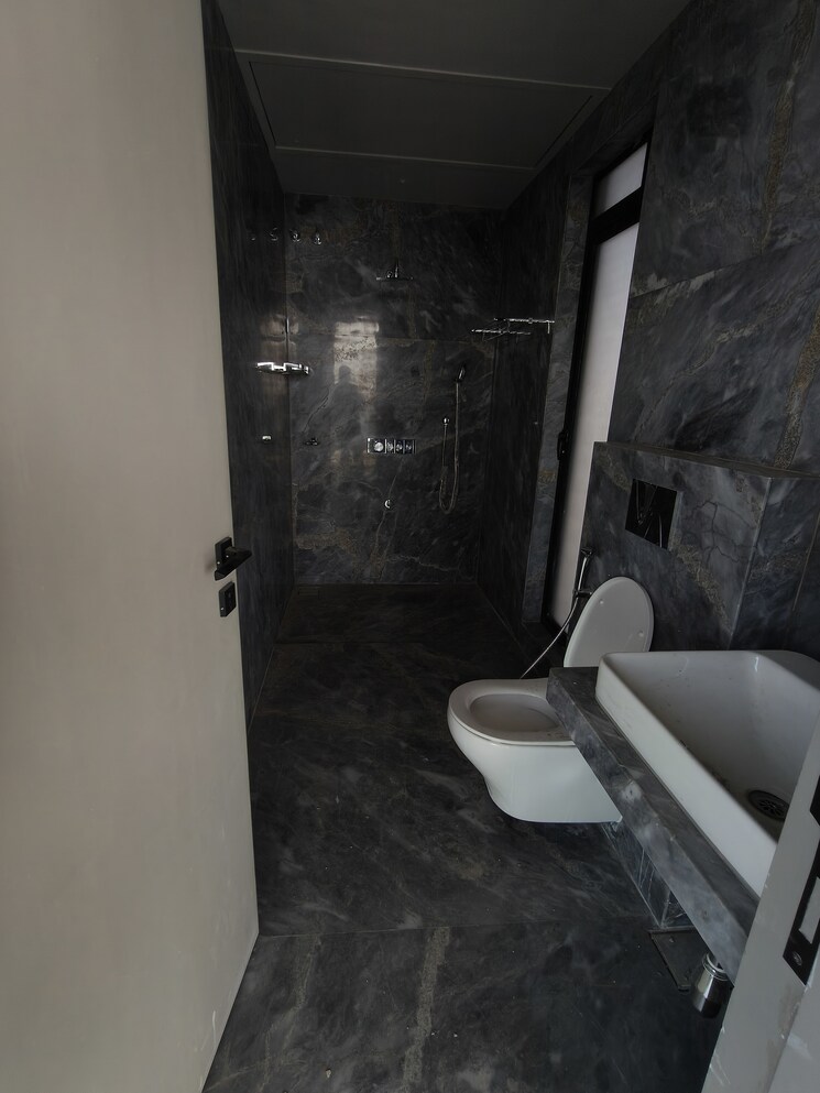 Bathroom, akshar-one-akshar 4 Bedroom 4500 Sq.Ft. Independent House In Sanpada Navi Mumbai 9801425