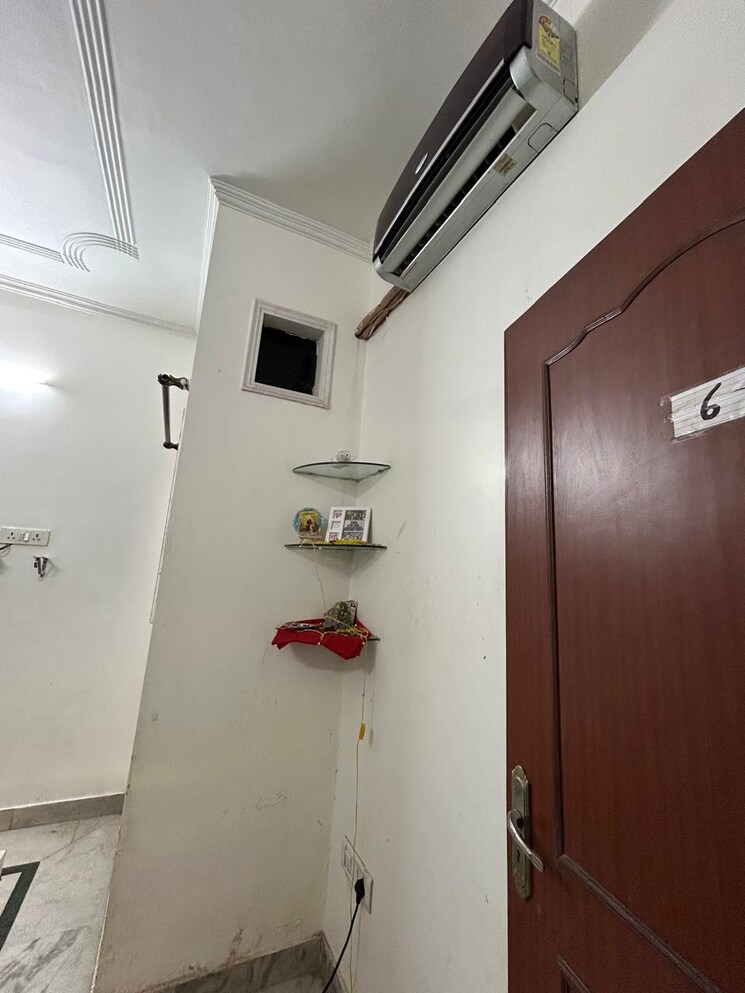 Room, govindpuri 2 Bedroom 600 Sq.Ft. Builder Floor In Govindpuri Delhi 9801417