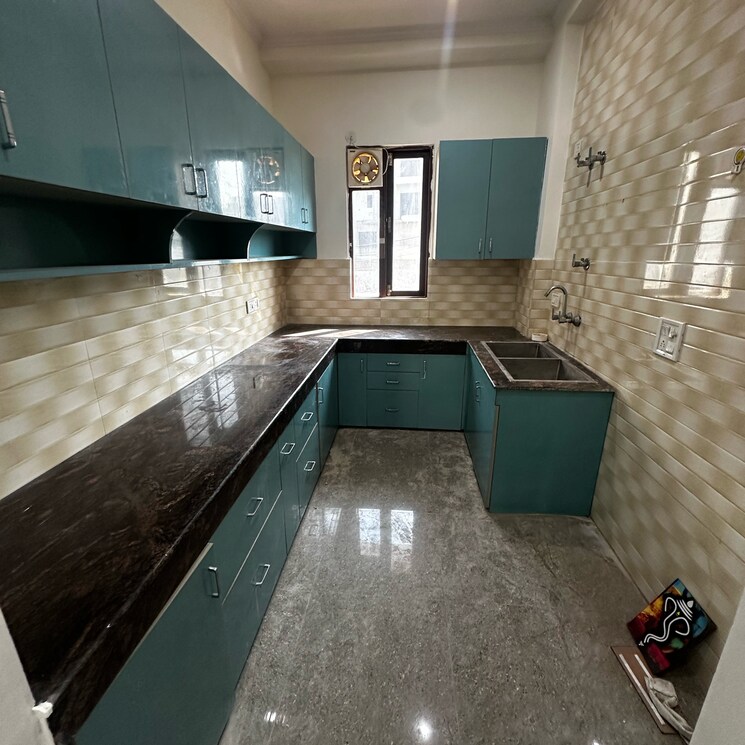 Kitchen, sector 52 3 Bedroom 1836 Sq.Ft. Builder Floor In Sector 52 Gurgaon 9801430