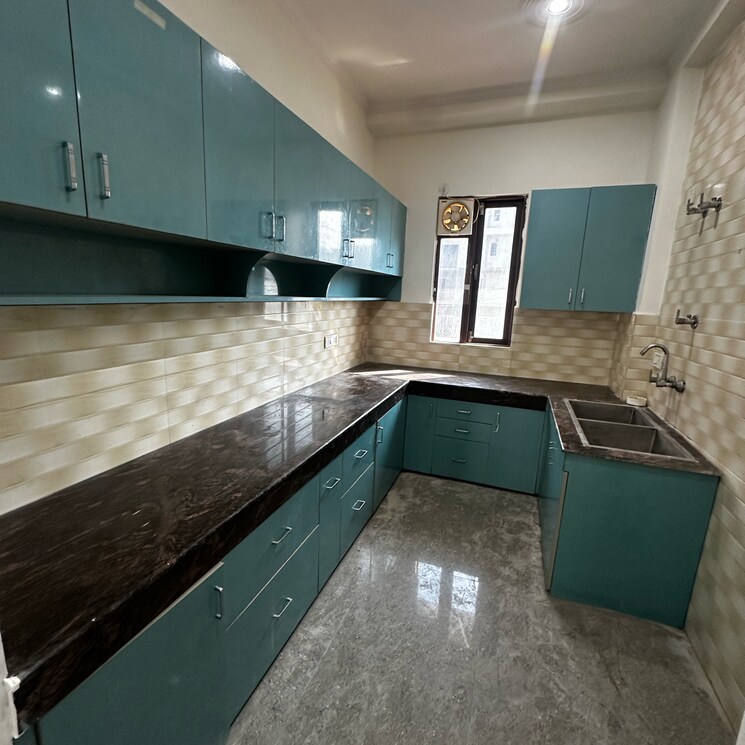 Kitchen, sector 52 3 Bedroom 1836 Sq.Ft. Builder Floor In Sector 52 Gurgaon 9801430
