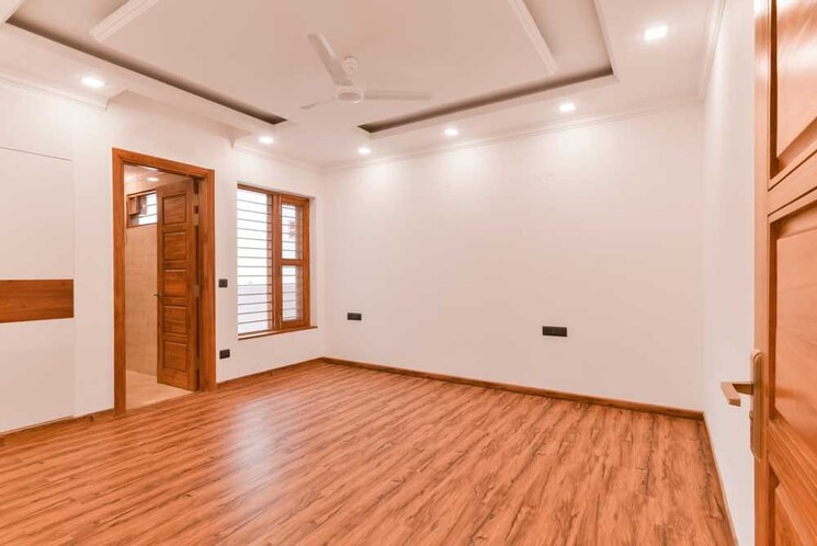 Cover Image, sector 85 4 Bedroom 250 Sq.Yd. Builder Floor In Sector 85 Faridabad 9801469