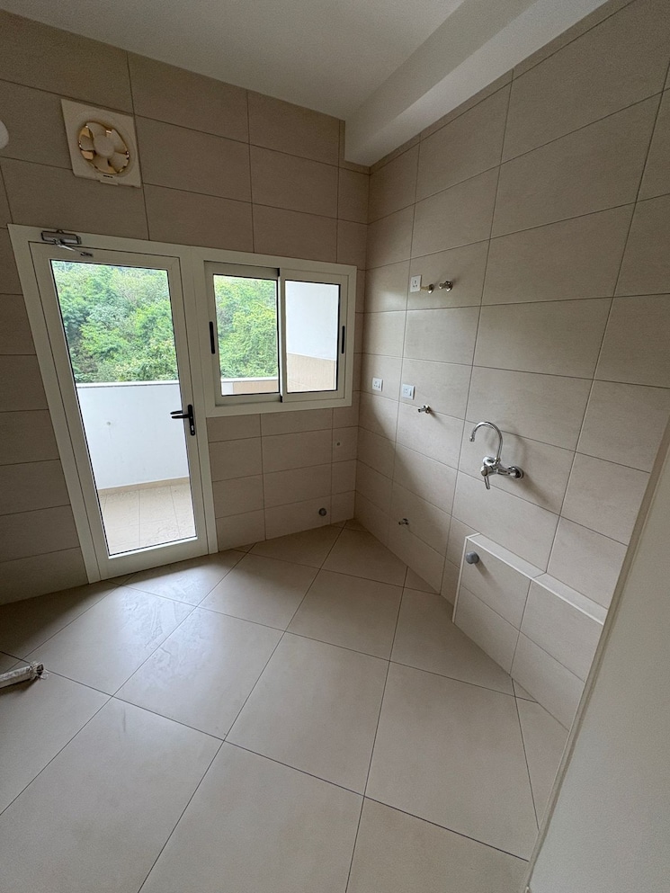 Bathroom, sobha-nesara 3.5 Bedroom 1572 Sq.Ft. Apartment In Kothrud Pune 9801551