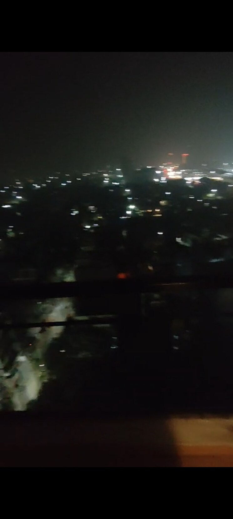  Parking, sector 52 3 Bedroom 1385 Sq.Ft. Builder Floor In Sector 52 Noida 9801578