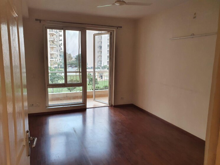 Room, shree-vardhman-victoria 3 Bedroom 1950 Sq.Ft. Apartment In Sector 70 Gurgaon 9801611