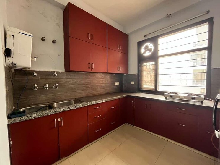 Kitchen, shree-vardhman-victoria 3 Bedroom 1950 Sq.Ft. Apartment In Sector 70 Gurgaon 9801611