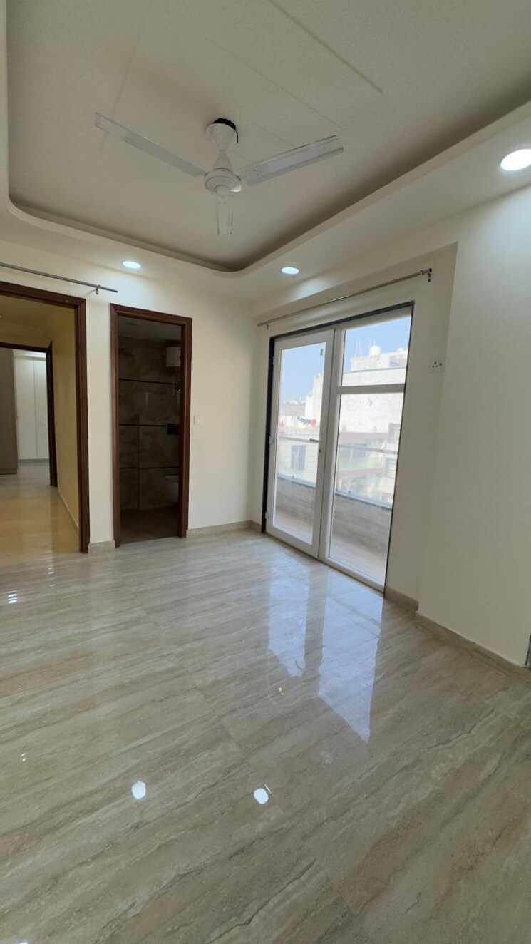 Master Bedroom, chattarpur 3 Bedroom 1200 Sq.Ft. Builder Floor In Chattarpur Delhi 9801675