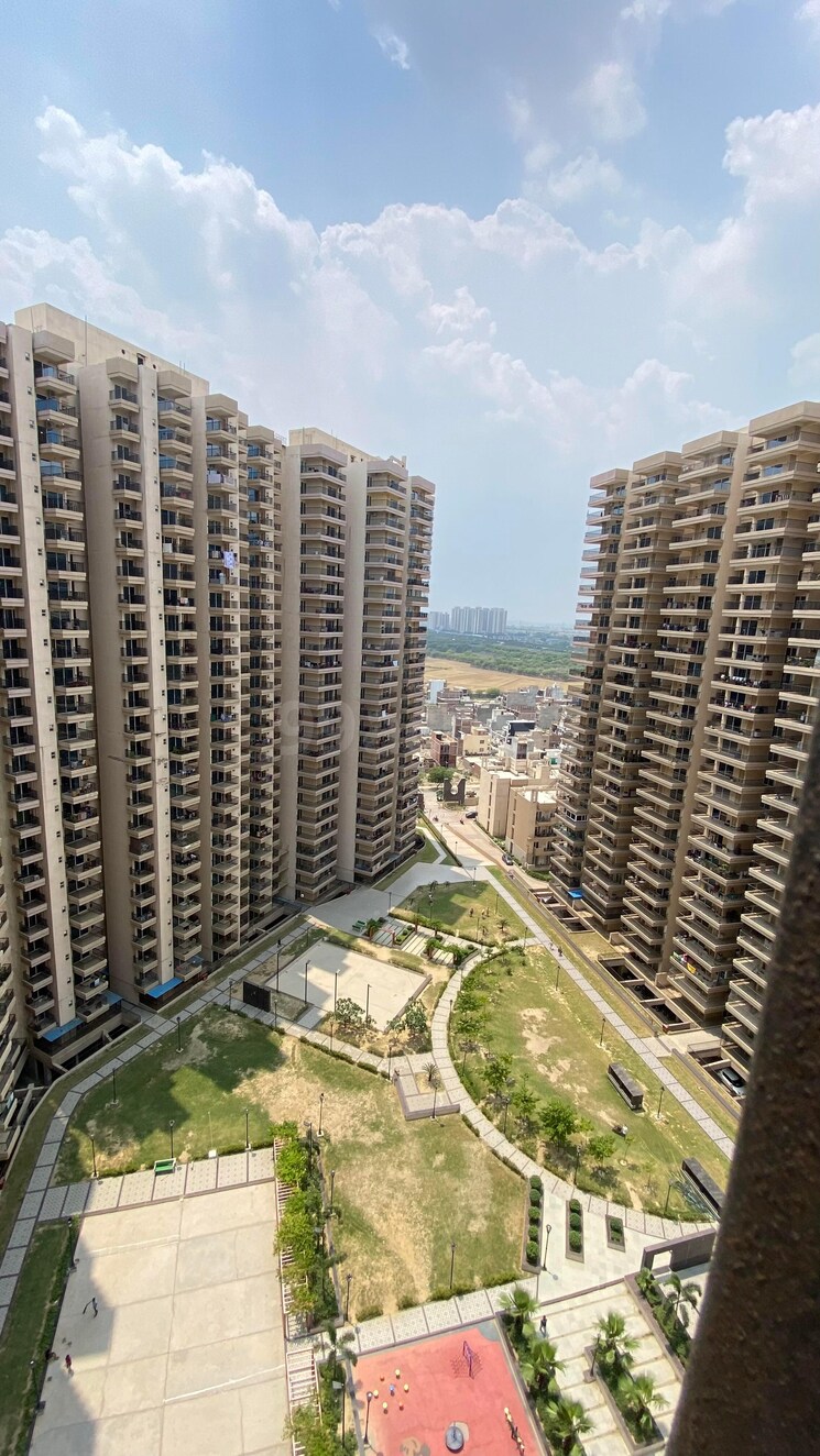 Exterior View, gaur-chrysalis 3 Bedroom 1910 Sq.Ft. Apartment In Sector 22d Yamuna Expressway Greater Noida 9801654