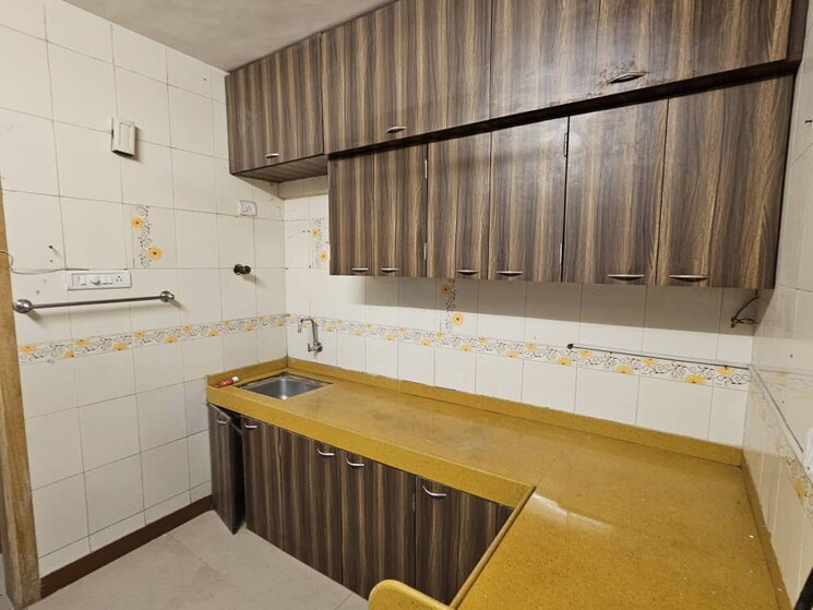 Kitchen, nutan-abhishek 2 Bedroom 840 Sq.Ft. Apartment In Andheri West Mumbai 9801806