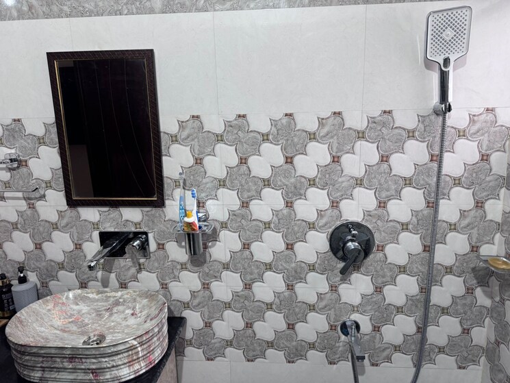 Bathroom, sector 38 2 Bedroom 1800 Sq.Ft. Independent House In Sector 38 Chandigarh 9801914