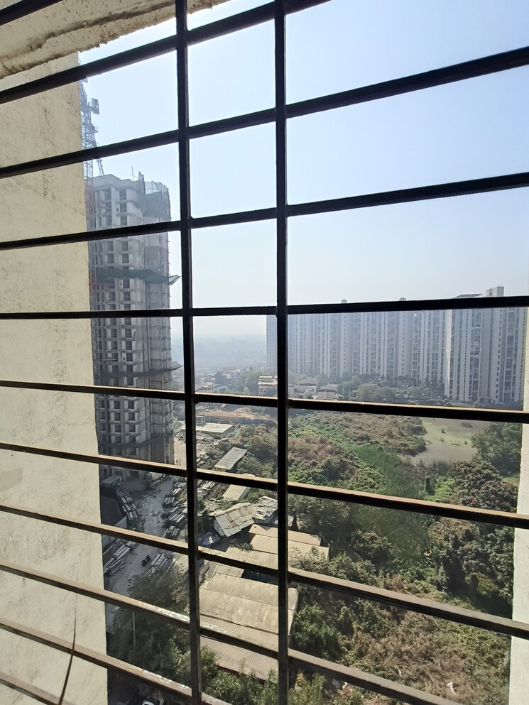 Balcony, lodha-downtown 1 Bedroom 450 Sq.Ft. Apartment In Dombivli East Thane 9801957