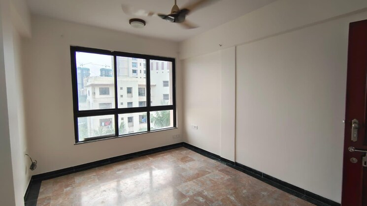 Room, rosa-bella 3 Bedroom 1100 Sq.Ft. Apartment In Ghodbunder Road Thane 9802021