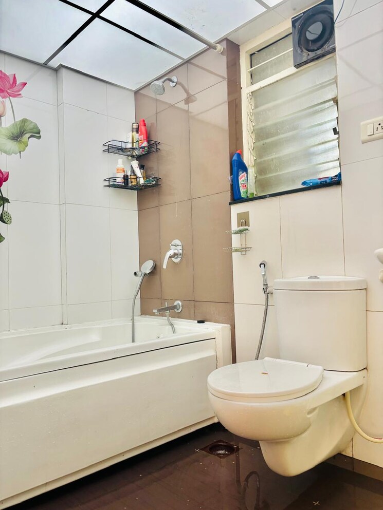 Bathroom, paranjape-schemes-yuthika 2 Bedroom 1186 Sq.Ft. Apartment In Baner Pune 9802189