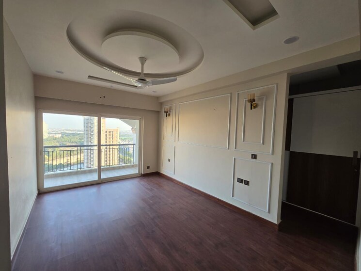 Room, amrapali-crystal-homes 3 Bedroom 1375 Sq.Ft. Apartment In Sector 76 Noida 9802215