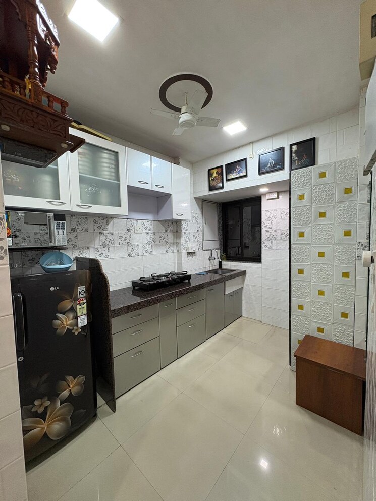 Kitchen, raunak-park-view 3 Bedroom 829 Sq.Ft. Apartment In Ghodbunder Road Thane 9802278