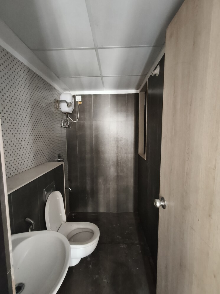 Bathroom, lodha-downtown 1.5 Bedroom 638 Sq.Ft. Apartment In Dombivli East Thane 9802785