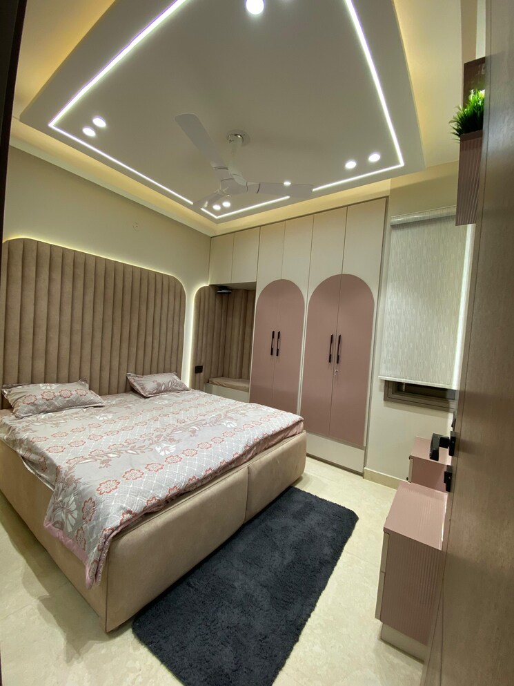 Bedroom, dwarka mor 3 Bedroom 100 Sq.Yd. Builder Floor In Dwarka Mor Delhi 9802831