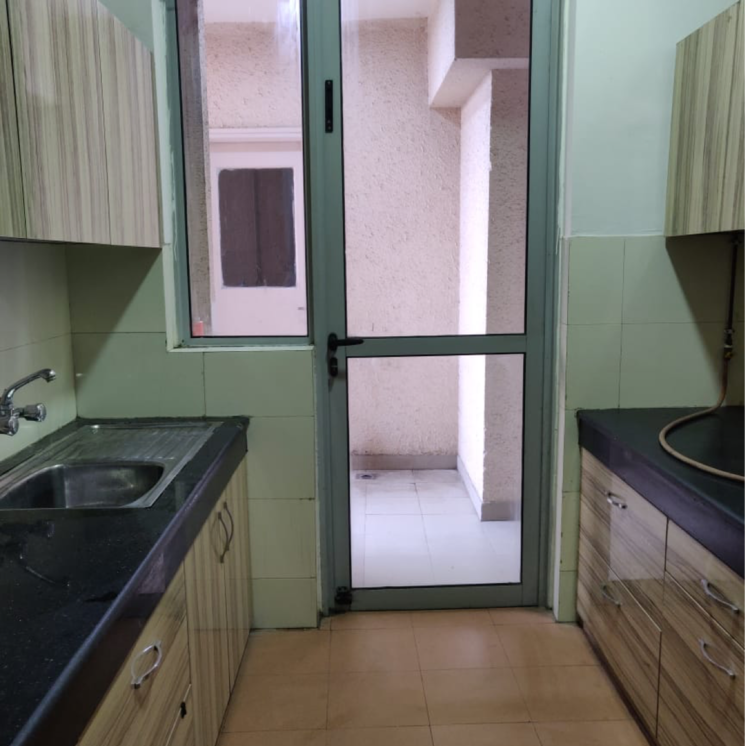Kitchen, pioneer-park-phase-1 3 Bedroom 1750 Sq.Ft. Apartment In Sector 61 Gurgaon 9804156