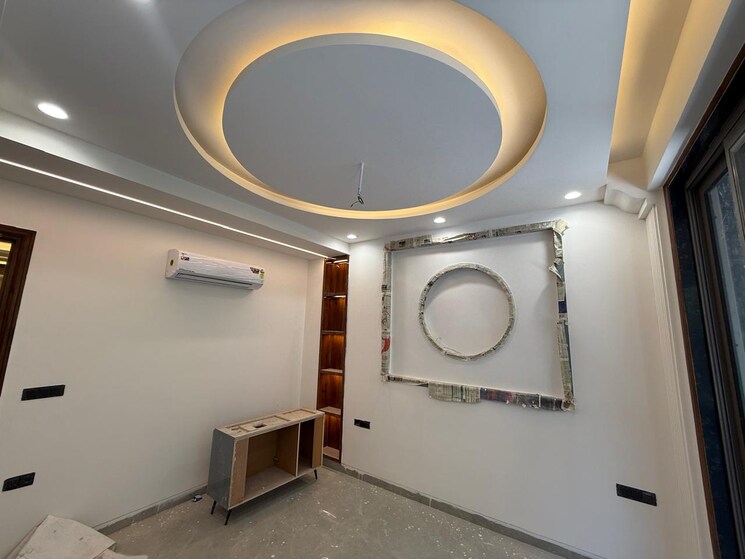 Bathroom, parklands 4 Bedroom 350 Sq.Yd. Builder Floor In Sector 85 Faridabad 9804454