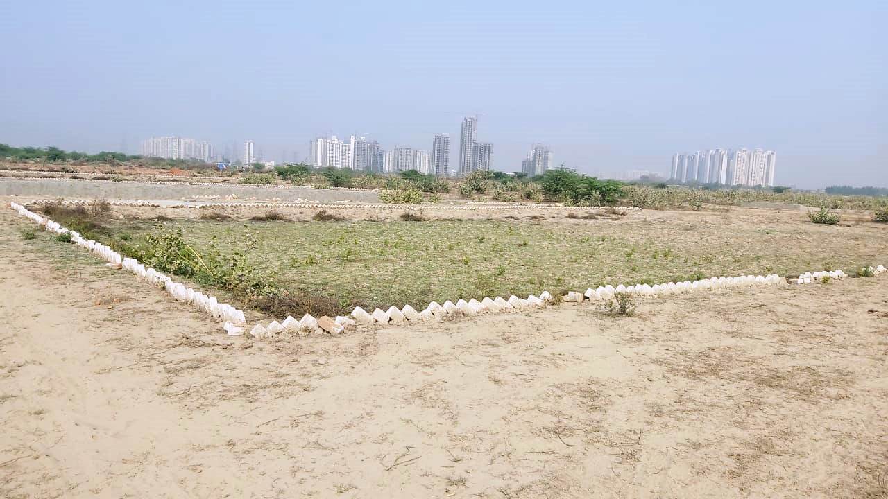 undefined, sector 141  900 Sq.Ft. Plot In Sector 141 Noida 9804401