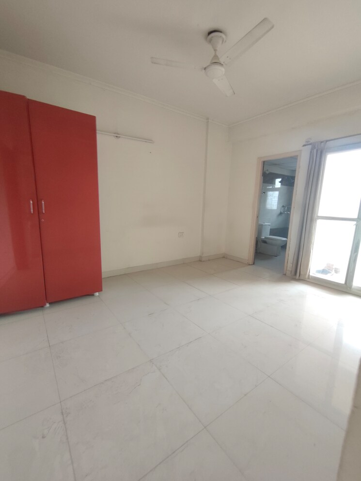 Bedroom, maxblis-grand-kingston 3 Bedroom 2050 Sq.Ft. Apartment In Sector 75 Noida 9804503