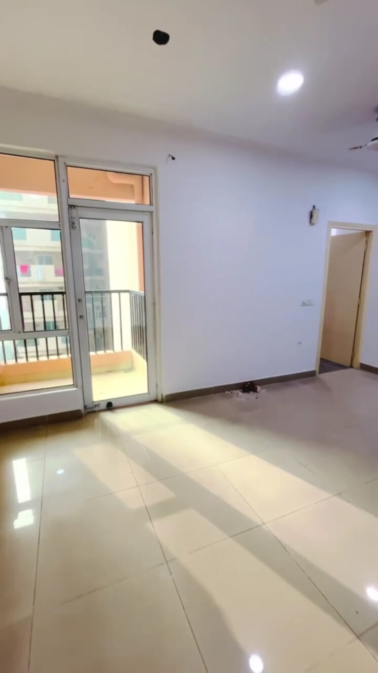 Room, gaur-city-2-12th-avenue 2 Bedroom 1055 Sq.Ft. Apartment In Sector 16c Greater Noida Greater Noida 9804706