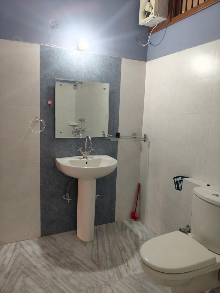 Bathroom, sector 6 3 Bedroom 2300 Sq.Ft. Independent House In Sector 6 Panchkula 9804644