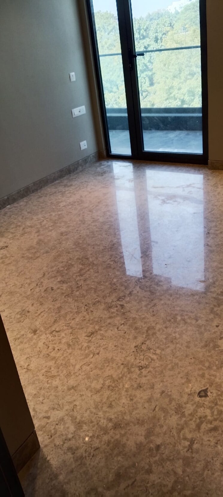 Room, sarvodaya enclave 3 Bedroom 217 Sq.Yd. Builder Floor In Sarvodaya Enclave Delhi 9804551