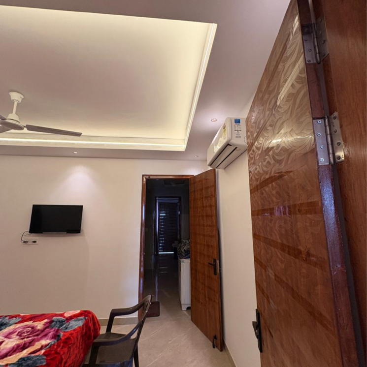 Room, lajpat nagar i 2 Bedroom 900 Sq.Ft. Builder Floor In Lajpat Nagar I Delhi 9804840