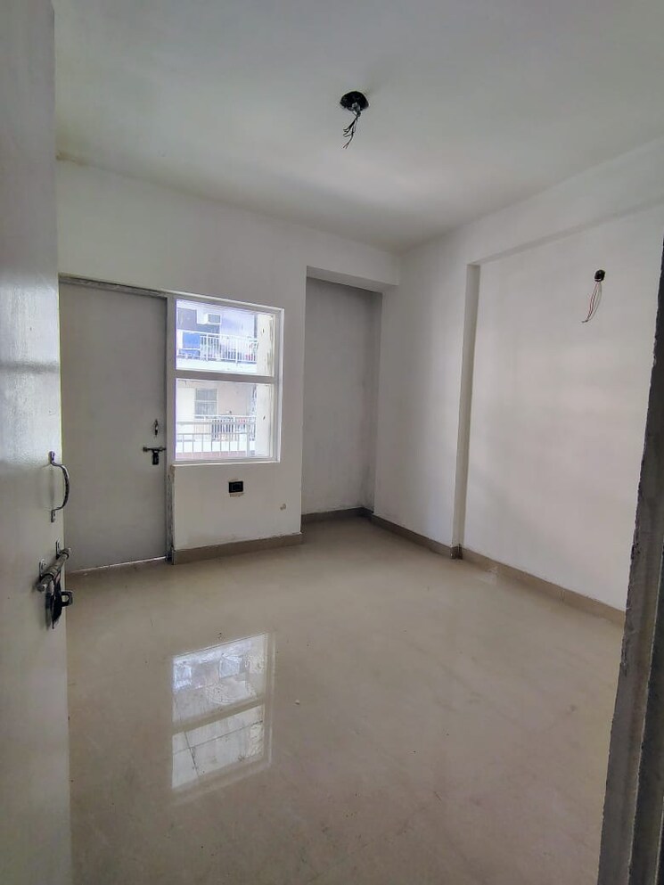 Room, adore-happy-homes-exclusive 3 Bedroom 645 Sq.Ft. Apartment In Sector 86 Faridabad 9804976