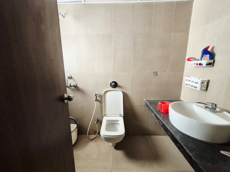 Bathroom, runwal-my-city 3 Bedroom 760 Sq.Ft. Apartment In Dombivli East Thane 9805519